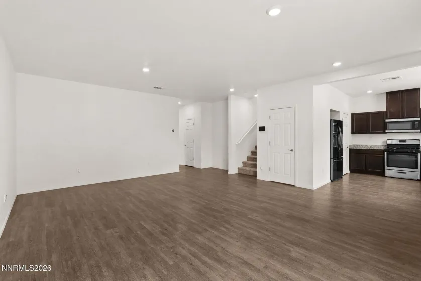9607 Nautical Mile, Reno, Nevada 89506, 4 Bedrooms Bedrooms, ,3 BathroomsBathrooms,Residential,Residential,Nautical Mile,0,260009008