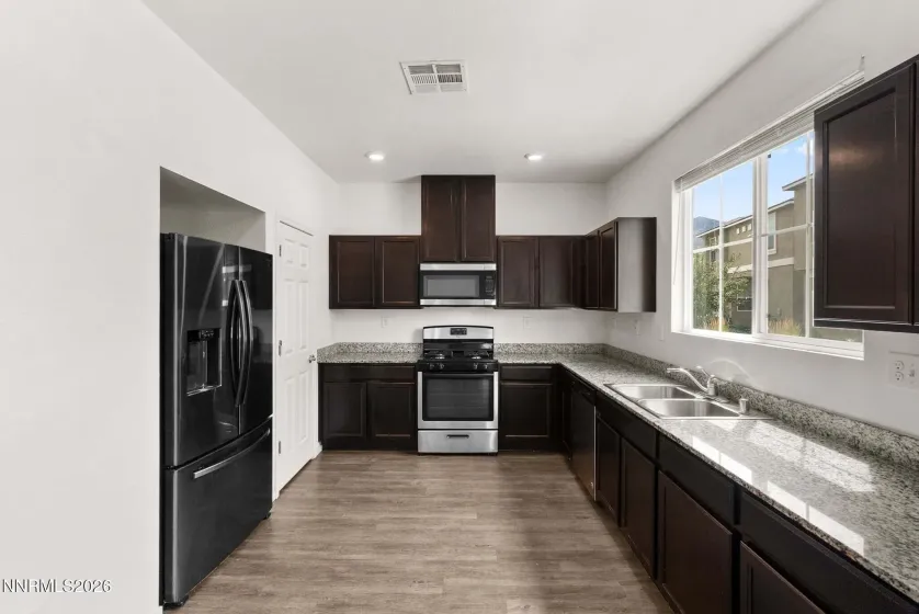 9607 Nautical Mile, Reno, Nevada 89506, 4 Bedrooms Bedrooms, ,3 BathroomsBathrooms,Residential,Residential,Nautical Mile,0,260009008