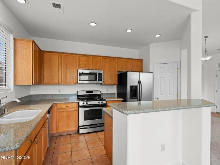10472 Gold Trail, Reno, Nevada 89521, 2 Bedrooms Bedrooms, ,2 BathroomsBathrooms,Residential,Residential,Gold Trail,0,260009009