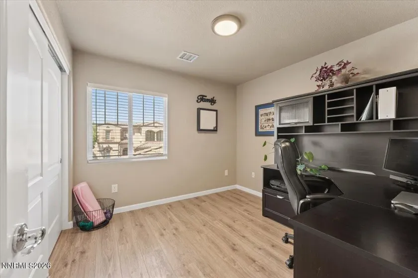 1860 Braemore, Reno, Nevada 89521, 3 Bedrooms Bedrooms, ,3 BathroomsBathrooms,Residential,Residential,Braemore,0,260009010