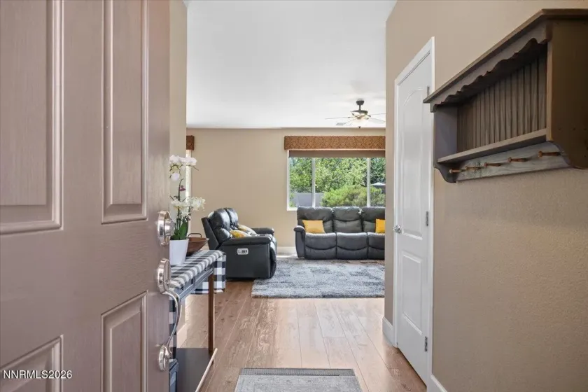 1860 Braemore, Reno, Nevada 89521, 3 Bedrooms Bedrooms, ,3 BathroomsBathrooms,Residential,Residential,Braemore,0,260009010