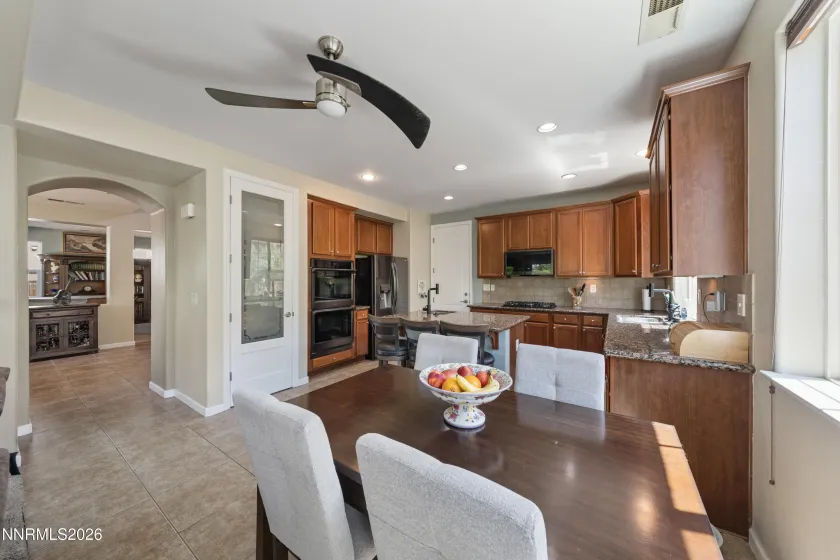 6679 Quantum, Sparks, Nevada 89436, 4 Bedrooms Bedrooms, ,3 BathroomsBathrooms,Residential,Residential,Quantum,0,260009014