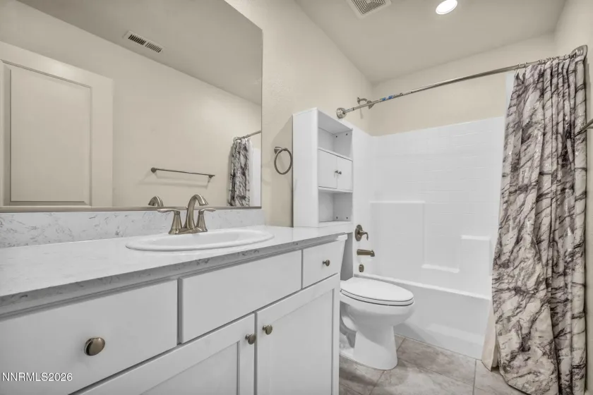 1980 Lanstar, Sparks, Nevada 89441, 4 Bedrooms Bedrooms, ,3 BathroomsBathrooms,Residential,Residential,Lanstar,0,260009018