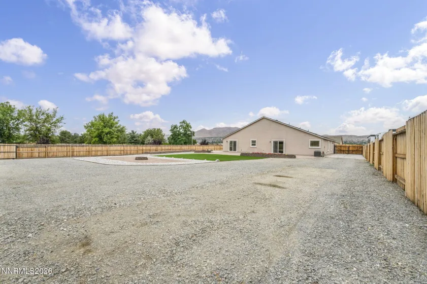 1980 Lanstar, Sparks, Nevada 89441, 4 Bedrooms Bedrooms, ,3 BathroomsBathrooms,Residential,Residential,Lanstar,0,260009018