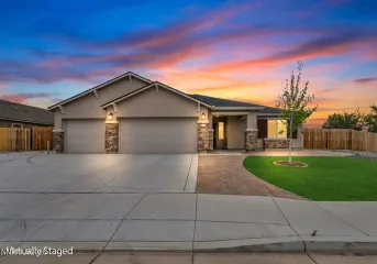 1980 Lanstar, Sparks, Nevada 89441, 4 Bedrooms Bedrooms, ,3 BathroomsBathrooms,Residential,Residential,Lanstar,0,260009018 1980 Lanstar, Sparks, Nevada 89441, 4 Bedrooms Bedrooms, ,3 BathroomsBathrooms,Residential,Residential,Lanstar,0,260009018