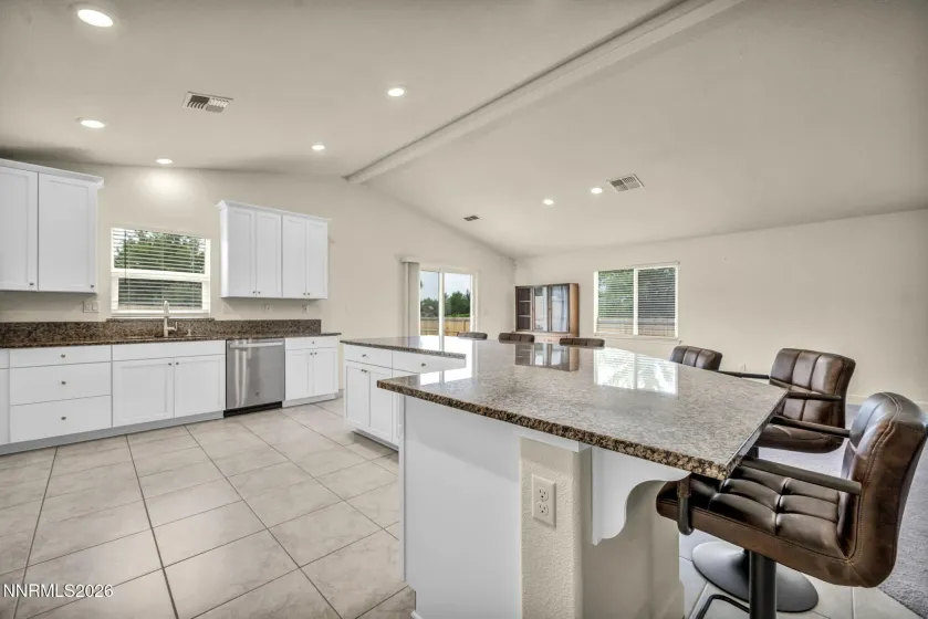 1980 Lanstar, Sparks, Nevada 89441, 4 Bedrooms Bedrooms, ,3 BathroomsBathrooms,Residential,Residential,Lanstar,0,260009018