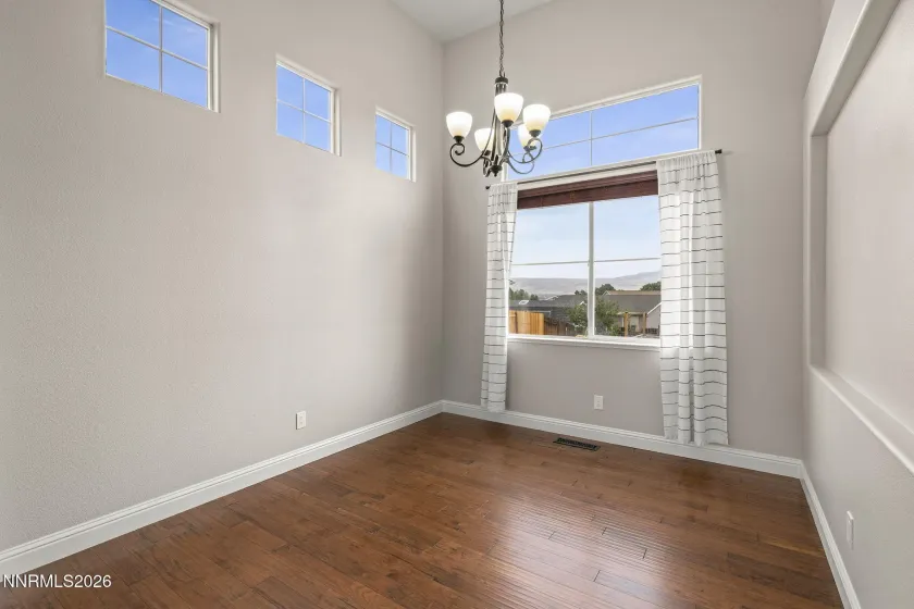 2811 Hawks View, Sparks, Nevada 89436, 4 Bedrooms Bedrooms, ,3 BathroomsBathrooms,Residential,Residential,Hawks View,0,260009024