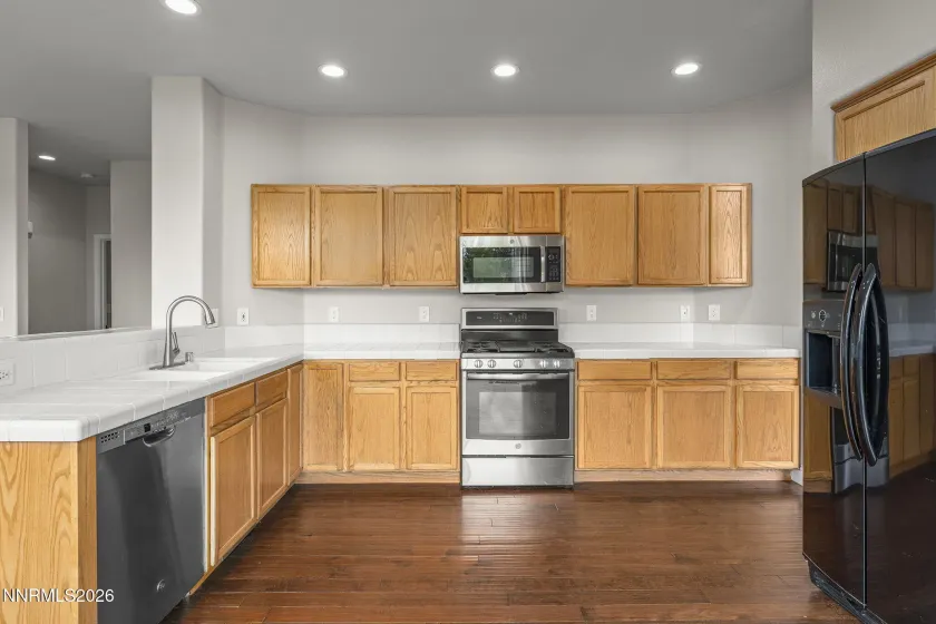 2811 Hawks View, Sparks, Nevada 89436, 4 Bedrooms Bedrooms, ,3 BathroomsBathrooms,Residential,Residential,Hawks View,0,260009024