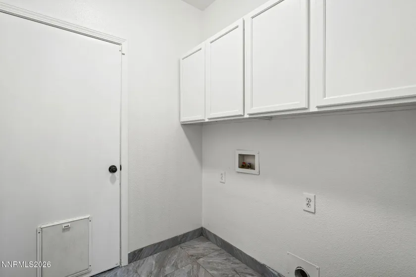 2811 Hawks View, Sparks, Nevada 89436, 4 Bedrooms Bedrooms, ,3 BathroomsBathrooms,Residential,Residential,Hawks View,0,260009024