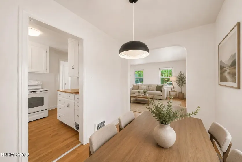 443 Burns, Reno, Nevada 89502, 2 Bedrooms Bedrooms, ,1 BathroomBathrooms,Residential,Residential,Burns,0,260009035