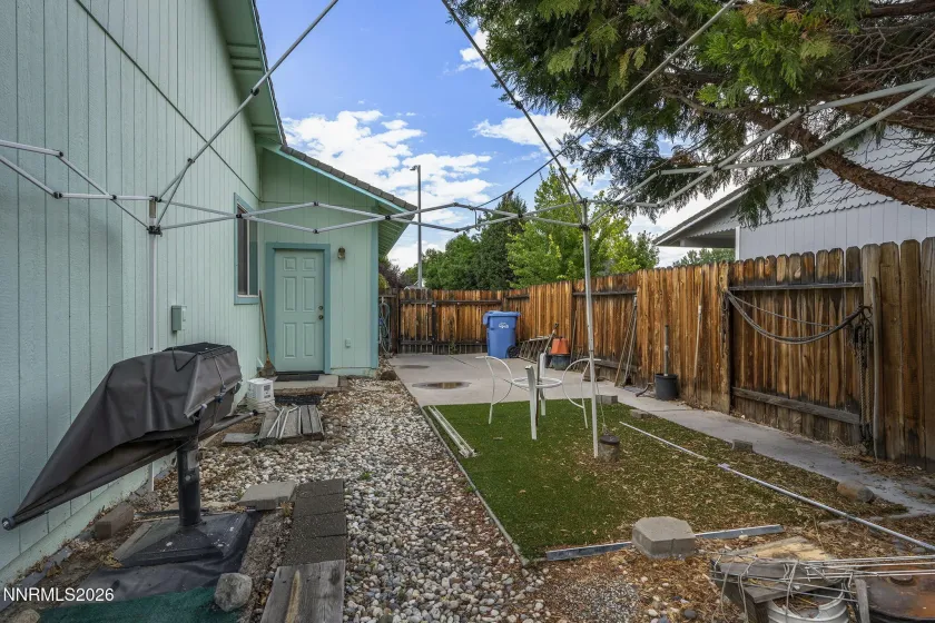 1335 Marion Russell, Gardnerville, Nevada 89410, 3 Bedrooms Bedrooms, ,2 BathroomsBathrooms,Residential,Residential,Marion Russell,0,260009036