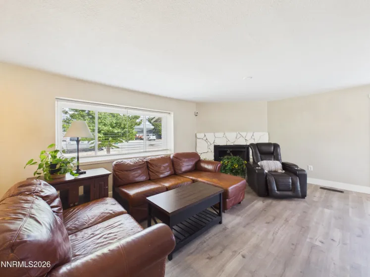 2425 Seneca, Reno, Nevada 89506, 4 Bedrooms Bedrooms, ,2 BathroomsBathrooms,Residential,Residential,Seneca,0,260009045