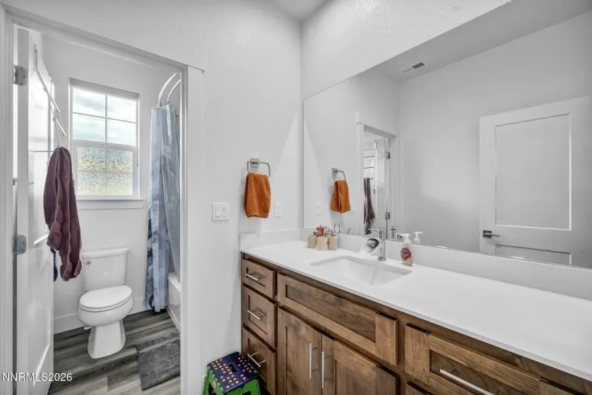 1357 Grove, Carson City, Nevada 89701, 4 Bedrooms Bedrooms, ,4 BathroomsBathrooms,Residential,Residential,Grove,0,260009047