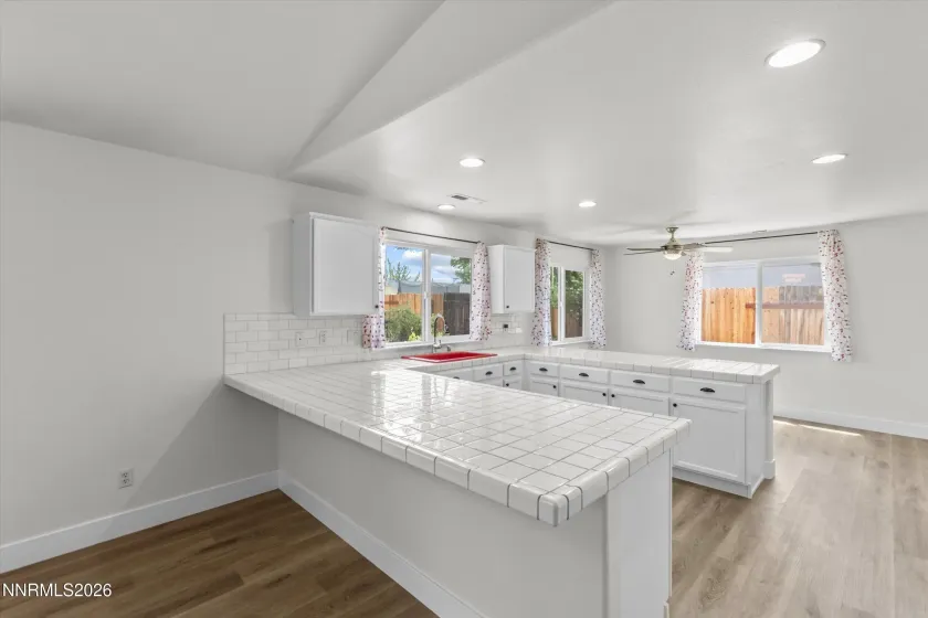 9830 Crystalline, Reno, Nevada 89506, 3 Bedrooms Bedrooms, ,2 BathroomsBathrooms,Residential,Residential,Crystalline,0,260009048