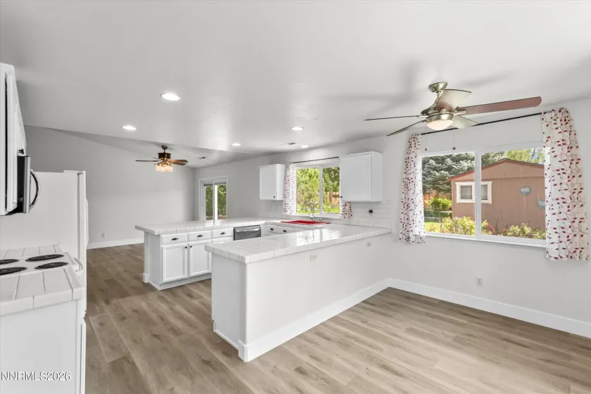 9830 Crystalline, Reno, Nevada 89506, 3 Bedrooms Bedrooms, ,2 BathroomsBathrooms,Residential,Residential,Crystalline,0,260009048