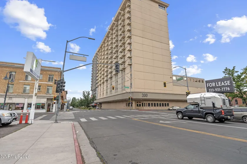 200 2nd, Reno, Nevada 89501, 2 Bedrooms Bedrooms, ,2 BathroomsBathrooms,Residential,Residential,2nd,0,260009051