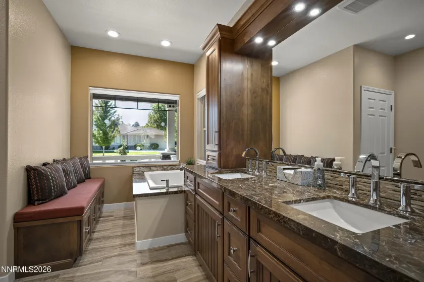6547 Rey Del Sierra, Sparks, Nevada 89436, 3 Bedrooms Bedrooms, ,2 BathroomsBathrooms,Residential,Residential,Rey Del Sierra,0,260009054