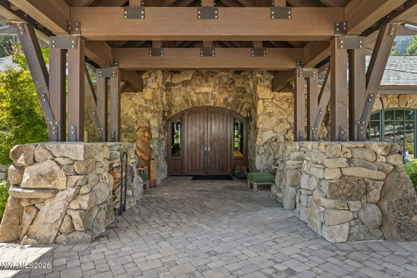 Foyer/Entry
