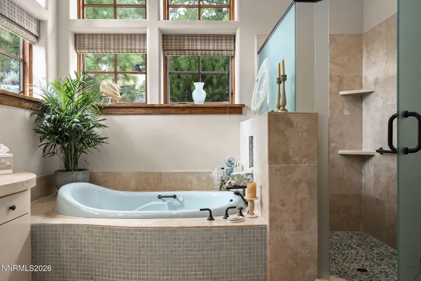 Bathroom suite