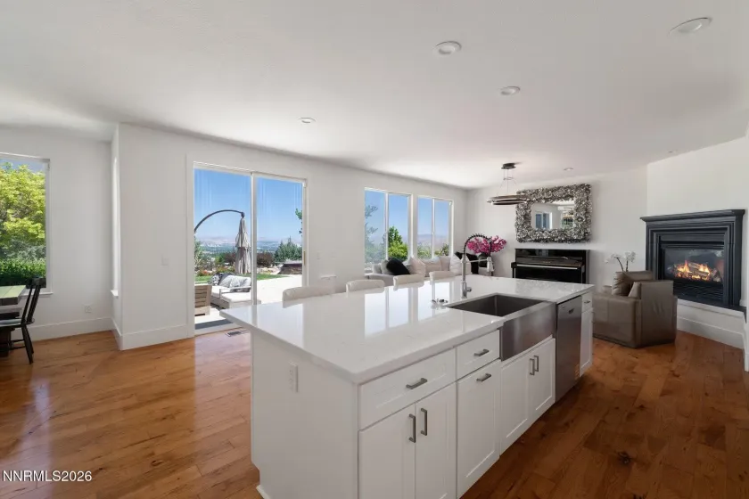 3395 Forest View, Reno, Nevada 89511, 4 Bedrooms Bedrooms, ,4 BathroomsBathrooms,Residential,Residential,Forest View,0,260009059