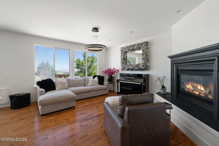 3395 Forest View, Reno, Nevada 89511, 4 Bedrooms Bedrooms, ,4 BathroomsBathrooms,Residential,Residential,Forest View,0,260009059