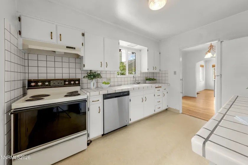 1314 Arlington, Reno, Nevada 89509, 2 Bedrooms Bedrooms, ,2 BathroomsBathrooms,Residential,Residential,Arlington,0,260009062
