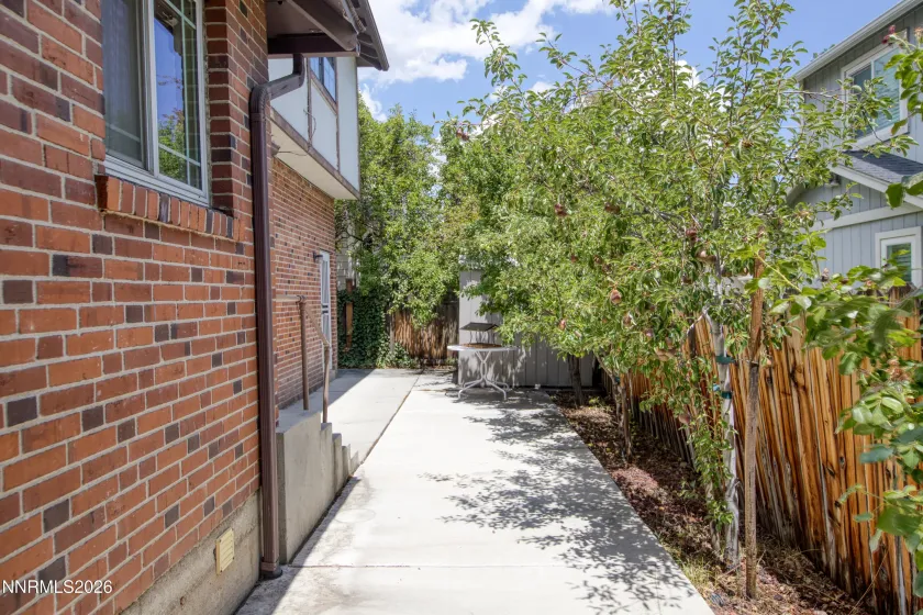 1314 Arlington, Reno, Nevada 89509, 2 Bedrooms Bedrooms, ,2 BathroomsBathrooms,Residential,Residential,Arlington,0,260009062