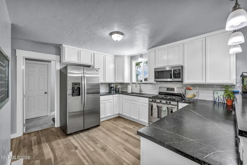 20 Baker, Yerington, Nevada 89447, 3 Bedrooms Bedrooms, ,2 BathroomsBathrooms,Residential,Residential,Baker,0,260009063