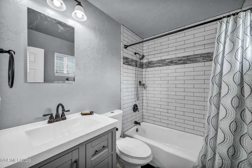 20 Baker, Yerington, Nevada 89447, 3 Bedrooms Bedrooms, ,2 BathroomsBathrooms,Residential,Residential,Baker,0,260009063