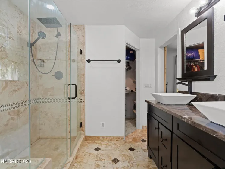 1025 Emerson, Sparks, Nevada 89431, 4 Bedrooms Bedrooms, ,3 BathroomsBathrooms,Residential,Residential,Emerson,0,260009066
