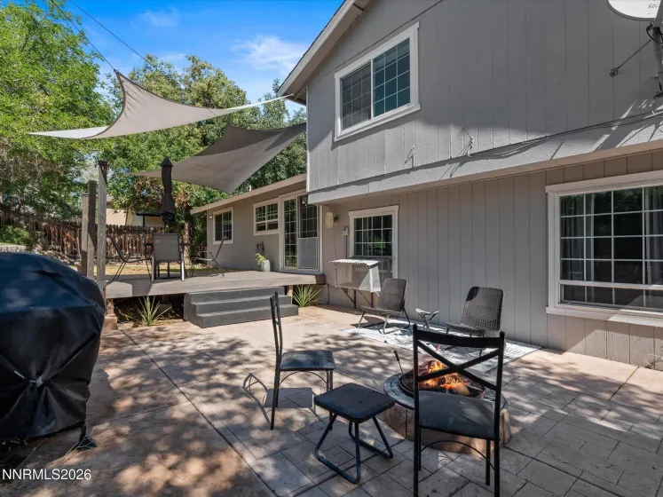 1025 Emerson, Sparks, Nevada 89431, 4 Bedrooms Bedrooms, ,3 BathroomsBathrooms,Residential,Residential,Emerson,0,260009066