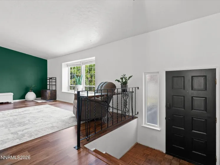 1025 Emerson, Sparks, Nevada 89431, 4 Bedrooms Bedrooms, ,3 BathroomsBathrooms,Residential,Residential,Emerson,0,260009066