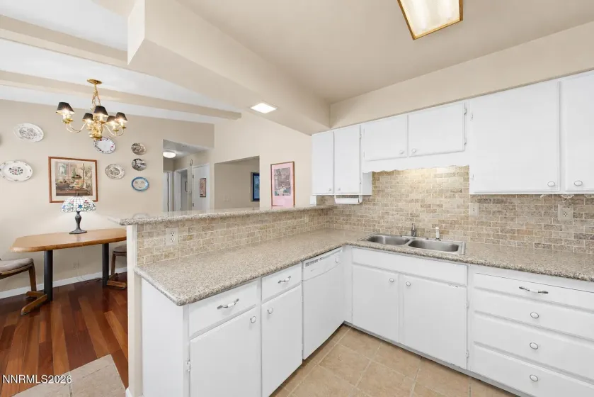 575 Claremont, Reno, Nevada 89502, 2 Bedrooms Bedrooms, ,2 BathroomsBathrooms,Residential,Residential,Claremont,0,260009074