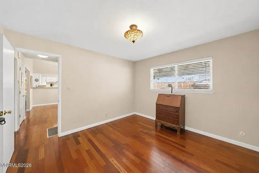 575 Claremont, Reno, Nevada 89502, 2 Bedrooms Bedrooms, ,2 BathroomsBathrooms,Residential,Residential,Claremont,0,260009074