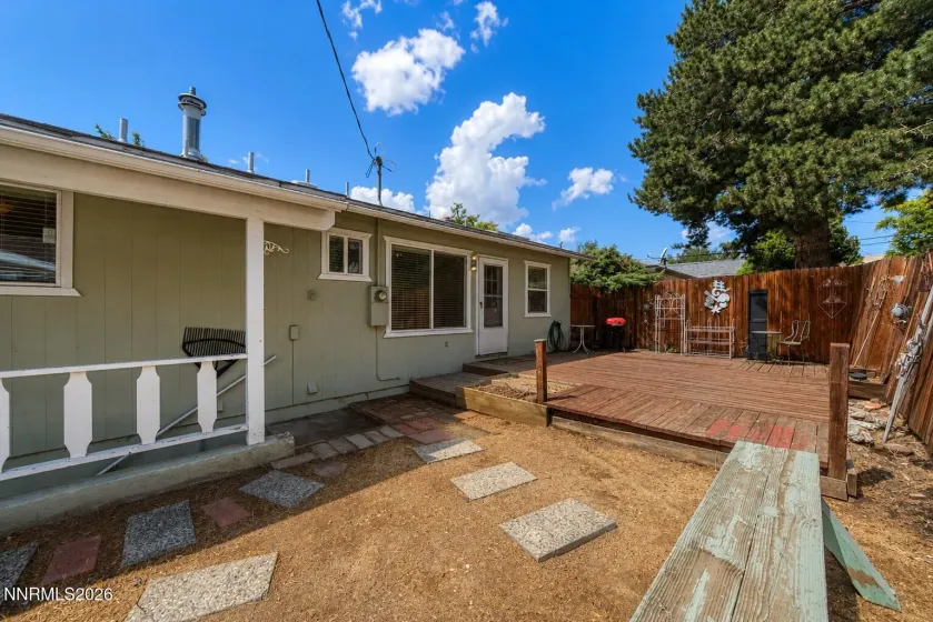 575 Claremont, Reno, Nevada 89502, 2 Bedrooms Bedrooms, ,2 BathroomsBathrooms,Residential,Residential,Claremont,0,260009074