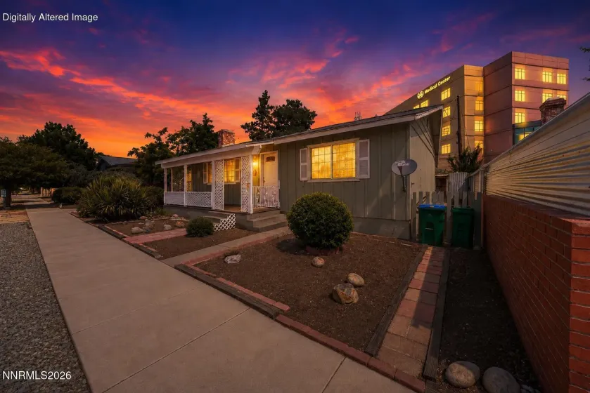 575 Claremont, Reno, Nevada 89502, 2 Bedrooms Bedrooms, ,2 BathroomsBathrooms,Residential,Residential,Claremont,0,260009074