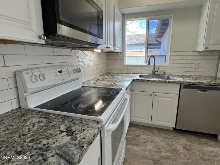 1190 Grand Canyon, Reno, Nevada 89502, 3 Bedrooms Bedrooms, ,1 BathroomBathrooms,Residential,Residential,Grand Canyon,0,260009076