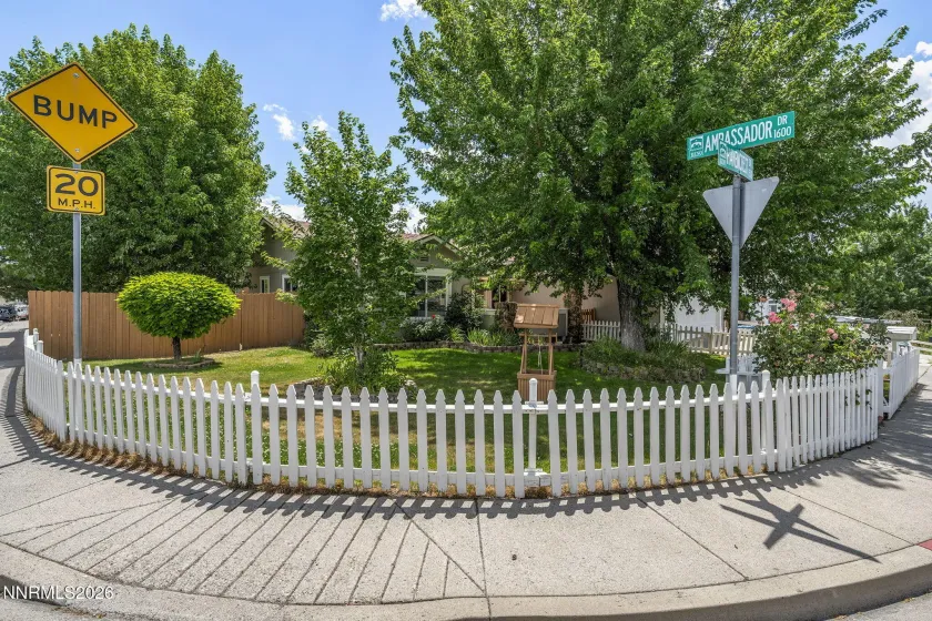 1590 Havencrest, Reno, Nevada 89523, 3 Bedrooms Bedrooms, ,2 BathroomsBathrooms,Residential,Residential,Havencrest,0,260009077