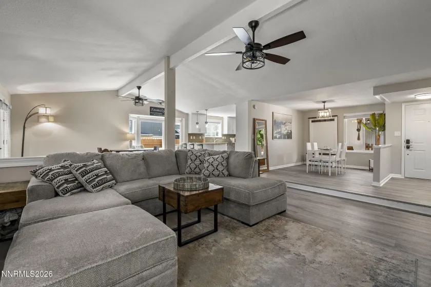 1590 Havencrest, Reno, Nevada 89523, 3 Bedrooms Bedrooms, ,2 BathroomsBathrooms,Residential,Residential,Havencrest,0,260009077
