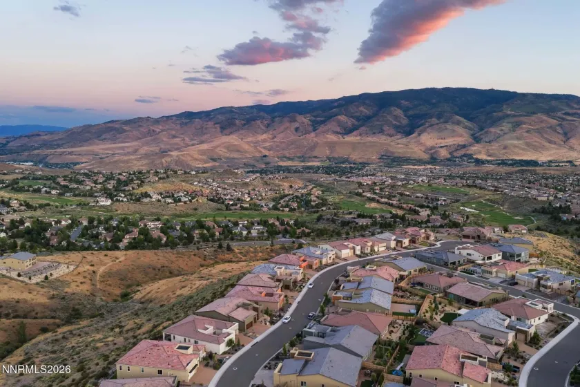 8937 Suncreek, Reno, Nevada 89523, 3 Bedrooms Bedrooms, ,4 BathroomsBathrooms,Residential,Residential,Suncreek,0,260009079