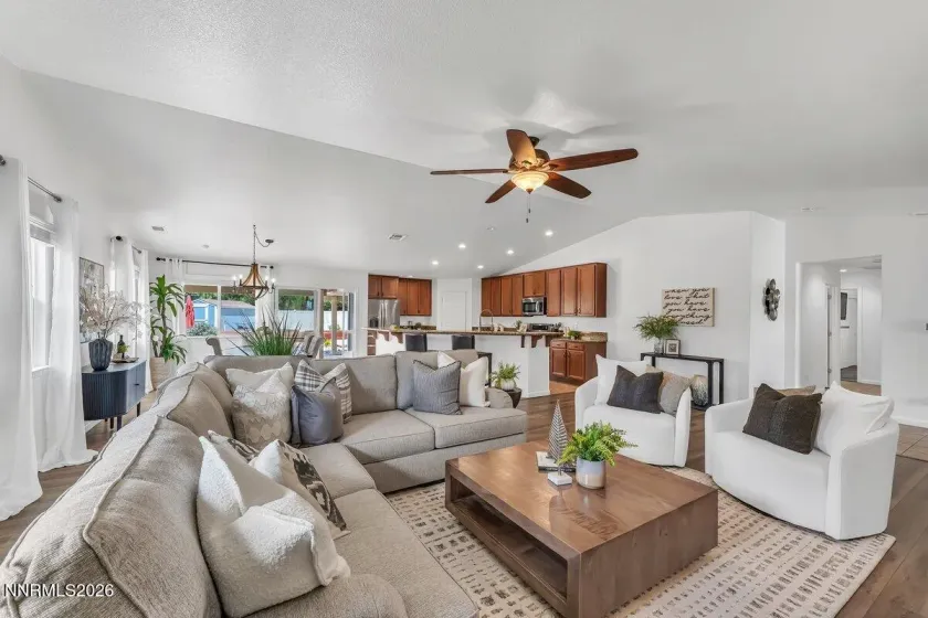 2298 Cygnus, Sparks, Nevada 89441, 4 Bedrooms Bedrooms, ,3 BathroomsBathrooms,Residential,Residential,Cygnus,0,260009092