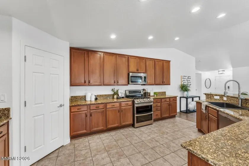 2298 Cygnus, Sparks, Nevada 89441, 4 Bedrooms Bedrooms, ,3 BathroomsBathrooms,Residential,Residential,Cygnus,0,260009092