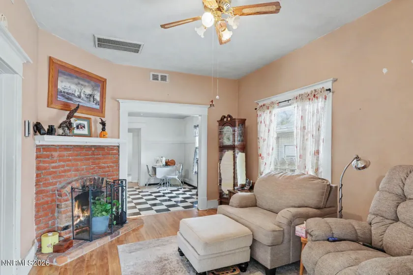 680 Douglas, Fallon, Nevada 89406, 3 Bedrooms Bedrooms, ,2 BathroomsBathrooms,Residential,Residential,Douglas,0,260009096