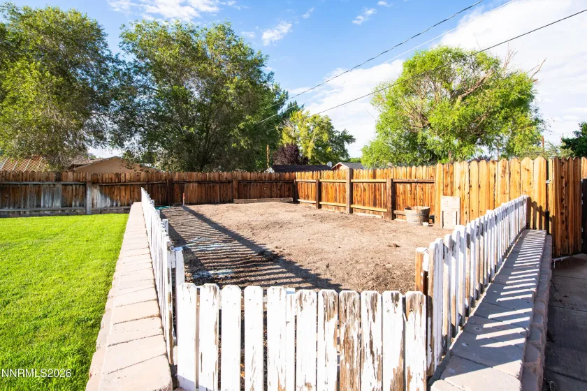 236 West, Yerington, Nevada 89447, 3 Bedrooms Bedrooms, ,2 BathroomsBathrooms,Residential,Residential,West,0,260009100