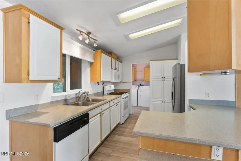 7895 Claridge Pointe, Reno, Nevada 89506, 3 Bedrooms Bedrooms, ,2 BathroomsBathrooms,Residential,Residential,Claridge Pointe,0,260009102