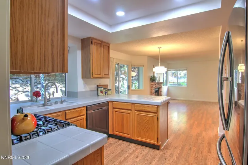 995 Leah, Reno, Nevada 89511, 4 Bedrooms Bedrooms, ,3 BathroomsBathrooms,Residential,Residential,Leah,0,260009082
