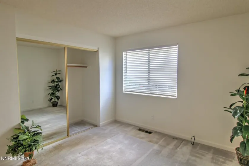 995 Leah, Reno, Nevada 89511, 4 Bedrooms Bedrooms, ,3 BathroomsBathrooms,Residential,Residential,Leah,0,260009082
