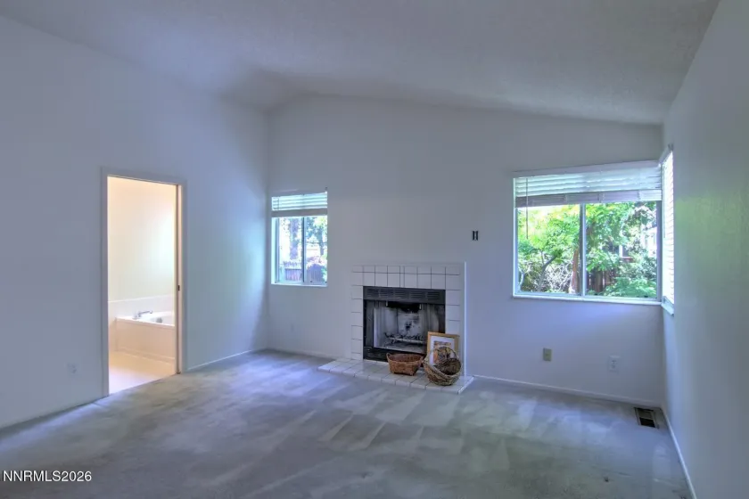 995 Leah, Reno, Nevada 89511, 4 Bedrooms Bedrooms, ,3 BathroomsBathrooms,Residential,Residential,Leah,0,260009082