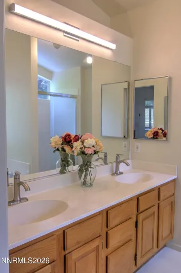 995 Leah, Reno, Nevada 89511, 4 Bedrooms Bedrooms, ,3 BathroomsBathrooms,Residential,Residential,Leah,0,260009082