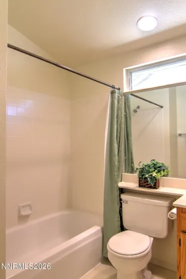 995 Leah, Reno, Nevada 89511, 4 Bedrooms Bedrooms, ,3 BathroomsBathrooms,Residential,Residential,Leah,0,260009082